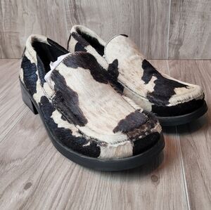 Steve Madden Cow Hair Loafers Animal Print Slip On Flats Size 6B Western Chic